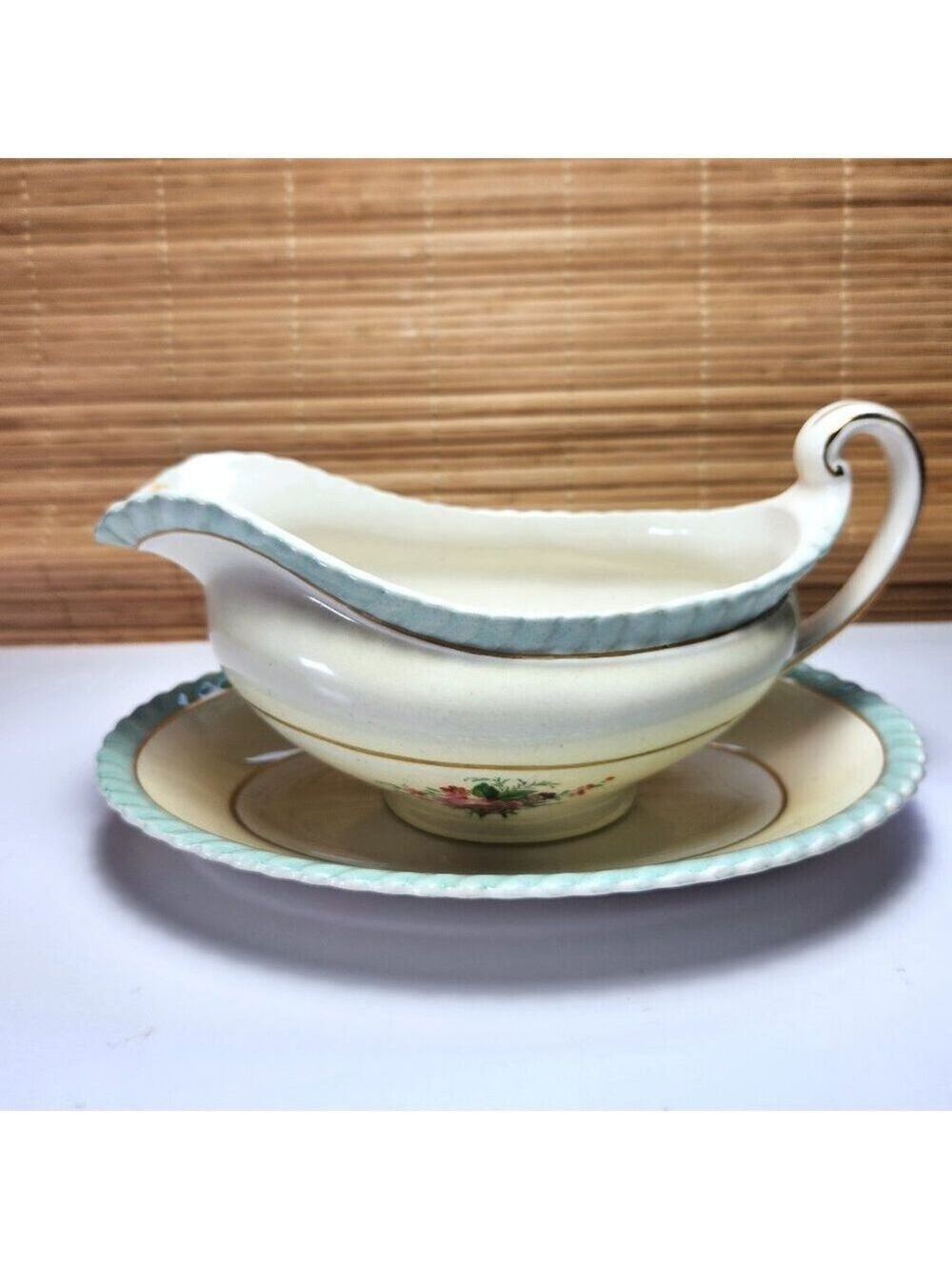 Johnson Bros English Windsor Ware Gravy Boat – Vintage Ironstone